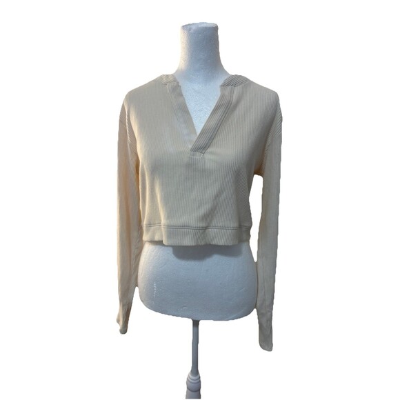 Isabel By Ingrid & Isabel Women's Ribbed Henley Cropped Top - Picture 1 of 5